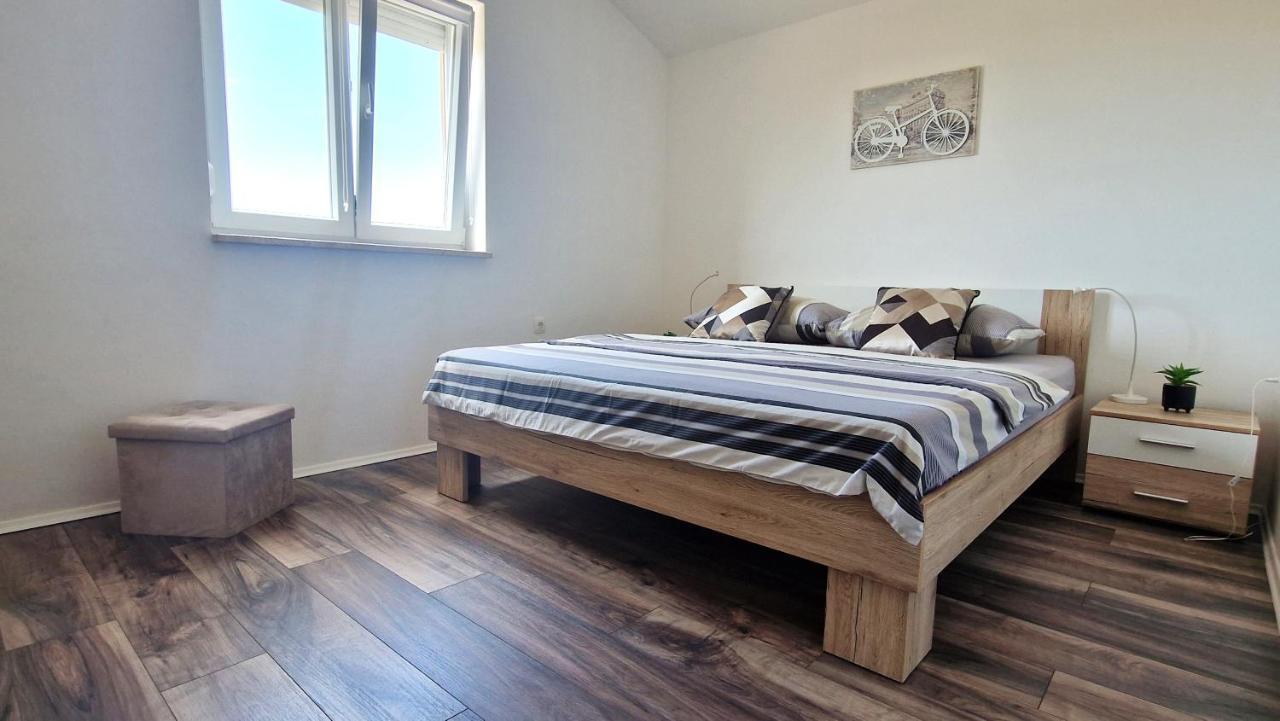 Apartment Goran Krk Town Εξωτερικό φωτογραφία
